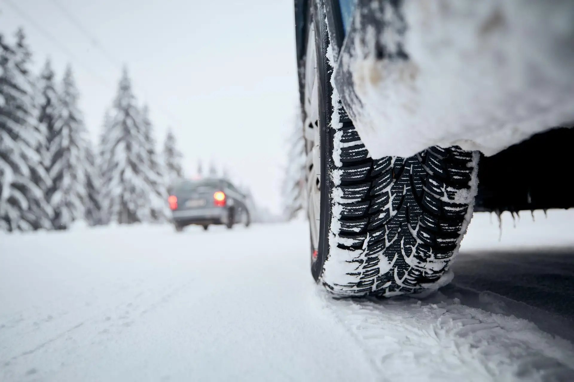 Winter tire changeover for a Peterborough, Ontario driver at 4 Aces Auto Center